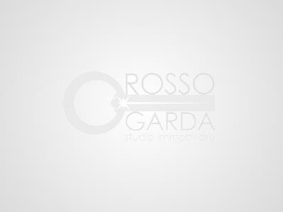 Giardinetto retro 360 villa schiera Desenzano